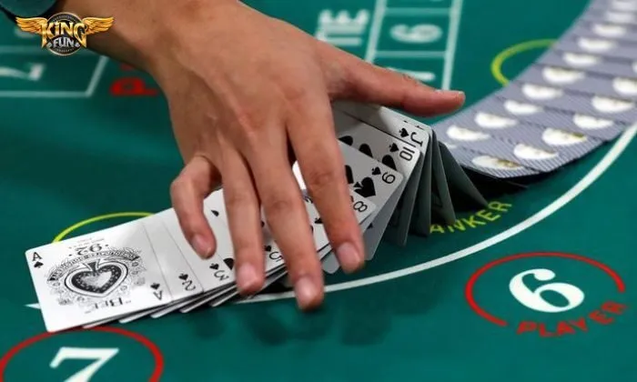 baccarat là gì Luật rút thêm bài của cửa Player trong Baccarat