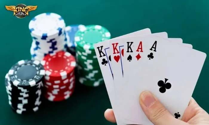 Trải nghiệm đánh bài Poker đẳng cấp tại cổng game Kingfun